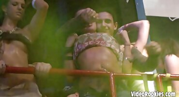 yangying99 sex Anh ta tung ra những cú đấm và không mang sex ten theo những thứ nhảm nhí.