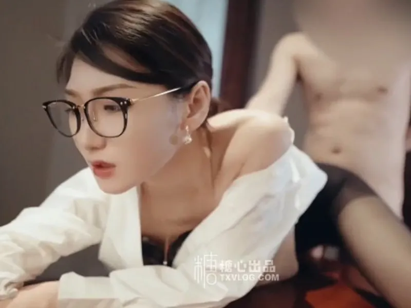 sex vn genz,áo dài xxx,phim sex thủ dâm Vào phòng riêng được cấp trên nữ dam dang liếm Thằng nhỏ cho